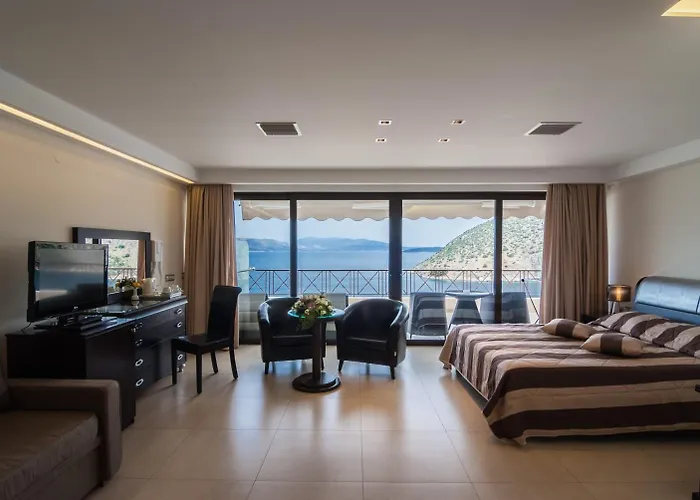 King Minos Hotell 4*