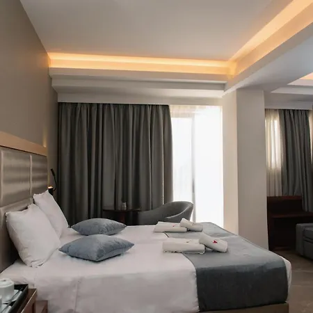 King Minos 4* Tolón