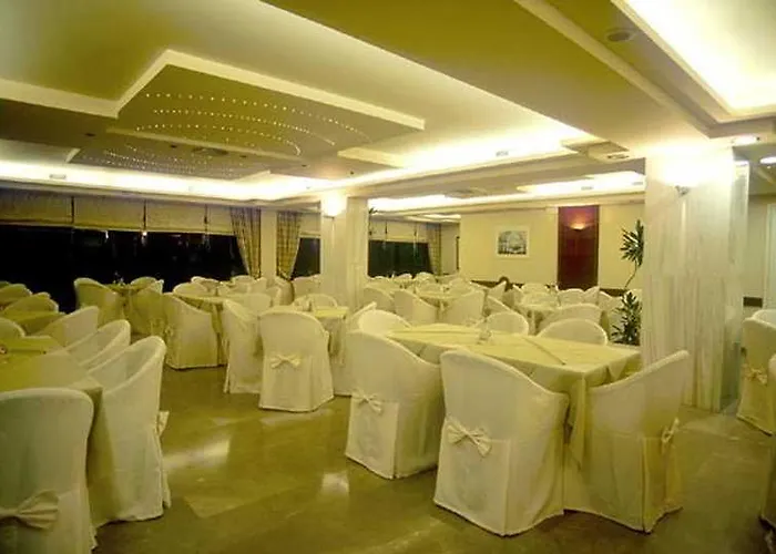 King Minos 4* Tolón