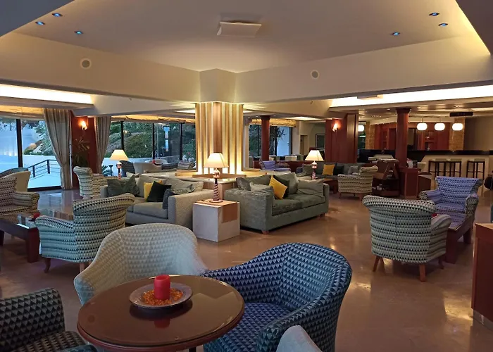 King Minos 4* Tolón